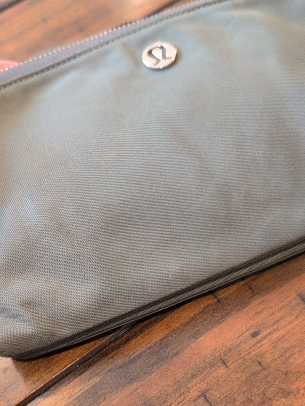 Lululemon Curved Wristlet Gray Sage - Picture 7 of 9